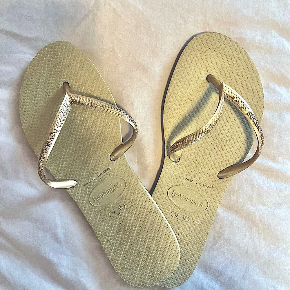 Gold Havaianas flip flops